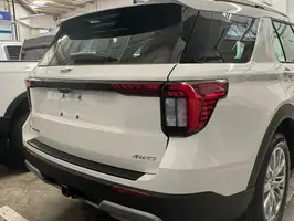 2025  Ford Explorer - Image 16