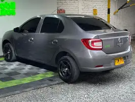 2022  Renault Logan - Image 14