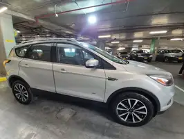 2017  Ford Escape - Image 17