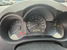 2014  Toyota Hilux - Image 44