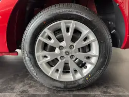 2026  Renault Logan - Image 18