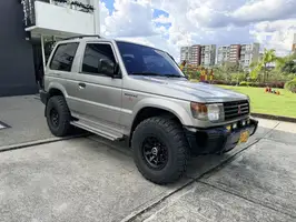 2005  Mitsubishi Unknown - Image 19