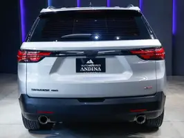 2022  Chevrolet Traverse - Image 9