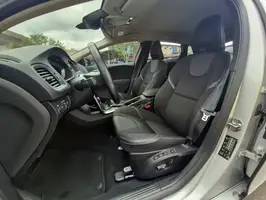 2019  Volvo Unknown - Image 18