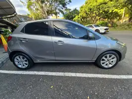 2014  Mazda 2 - Image 17