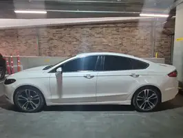 2018  Ford Fusion - Image 11