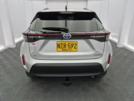 2024  Toyota Yaris - Image 12