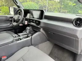 2025  Toyota Prado - Image 17