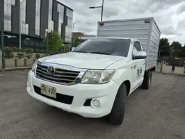 2014  Toyota Hilux - Image 10