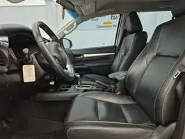 2016  Toyota Hilux - Image 19