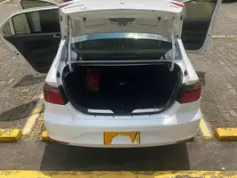 2018  Volkswagen Voyage - Image 18