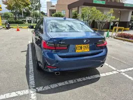 2022  Bmw Serie - Image 33