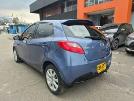 2010  Mazda 2 - Image 13