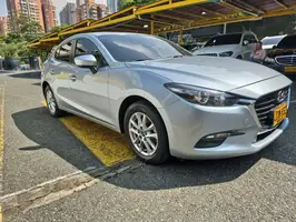 2017  Mazda 3 - Image 28