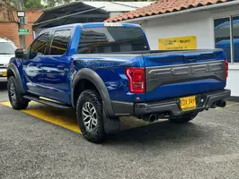2018  Ford F - Image 12