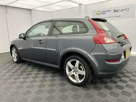 2013  Volvo Unknown - Image 12