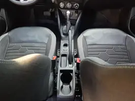 2023  Renault Duster - Image 25