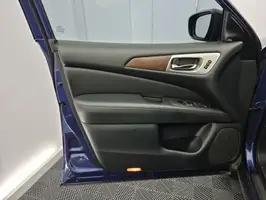 2018  Nissan Pathfinder - Image 15