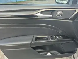 2017  Ford Fusion - Image 23