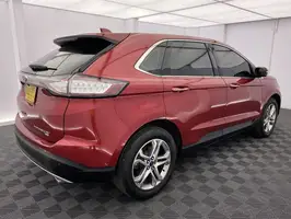 2017  Ford Edge - Image 17
