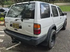 2000  Nissan Pathfinder - Image 33