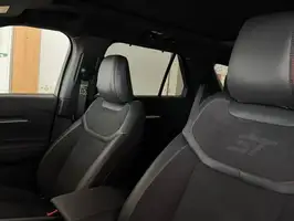 2025  Ford Explorer - Image 13