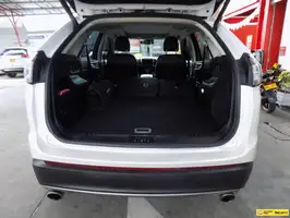 2018  Ford Edge - Image 18