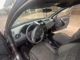 2021  Renault Duster - Image 9