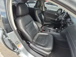 2012  Volkswagen Jetta - Image 18