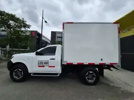 2025  Nissan Frontier - Image 9