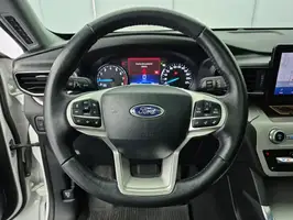 2023  Ford Explorer - Image 35