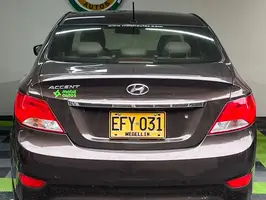 2017  Hyundai Accent - Image 12