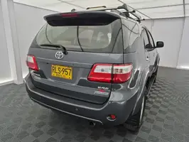 2012  Toyota Fortuner - Image 17