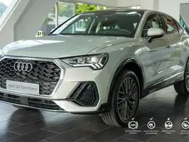 2025  Audi Q3 - Image 8