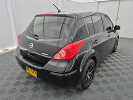 2013  Nissan Tiida - Image 14