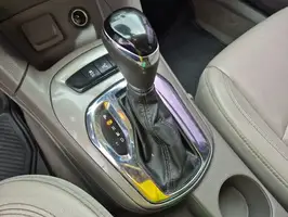 2017  Chevrolet Cruze - Image 25