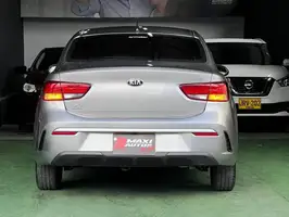 2022  Kia Rio - Image 10