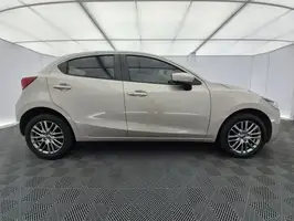 2023  Mazda 2 - Image 15