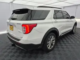 2023  Ford Explorer - Image 27