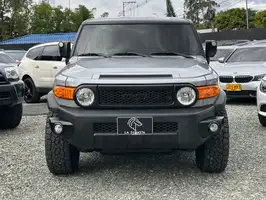 2022  Toyota Fj - Image 6