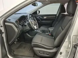 2019  Nissan X - Image 38