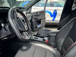 2025  Ford Escape - Image 39