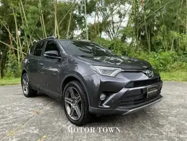2018  Toyota Rav4 - Image 15