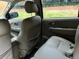 2010  Toyota Fortuner - Image 33