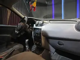 2015  Renault Logan - Image 13