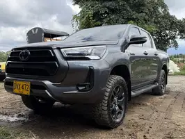 2023  Toyota Hilux - Image 28
