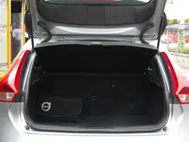 2018  Volvo Unknown - Image 35