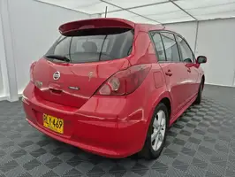 2012  Nissan Tiida - Image 17
