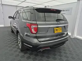 2018  Ford Explorer - Image 34