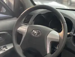 2013  Toyota Hilux - Image 15